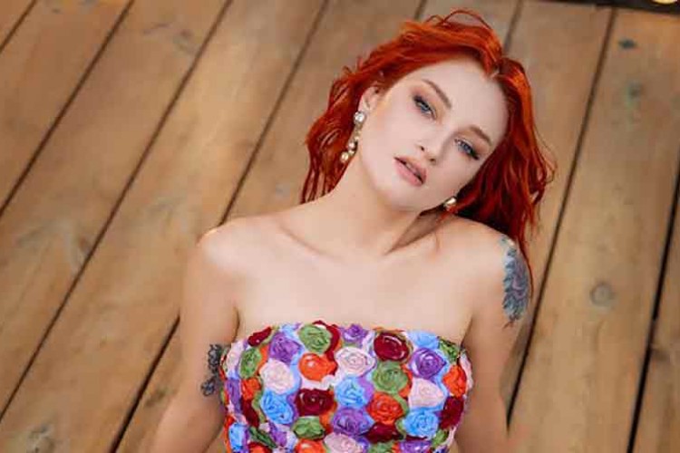 Güliz Ayla "Gımıldan"ıyor