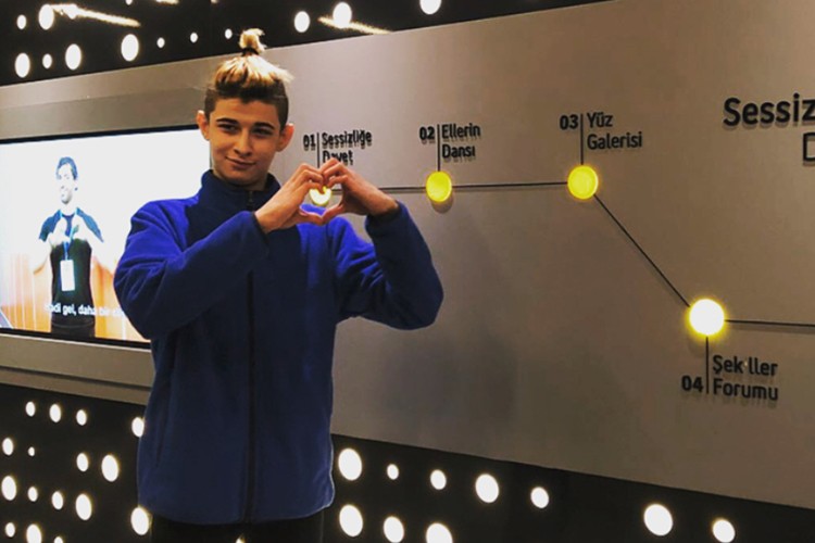 İletişimi Sadece Kelimelerle Sınırlamayın