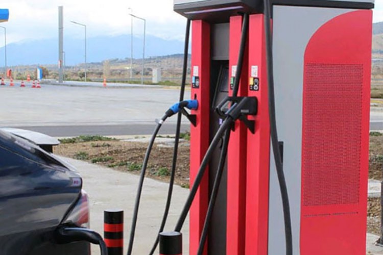 EN YAKIT'tan 40 yeni şarj istasyonu