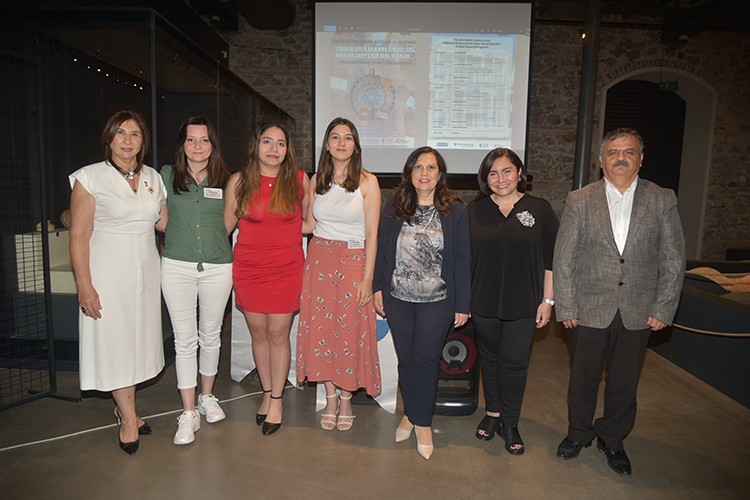 Genç Kadınlar Dijital Geleceğe İz Bıraktı