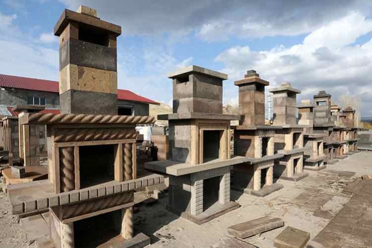 "Ahlat Taş İşçiliği Geleneği" hünerli ellerle yaşatılıyor