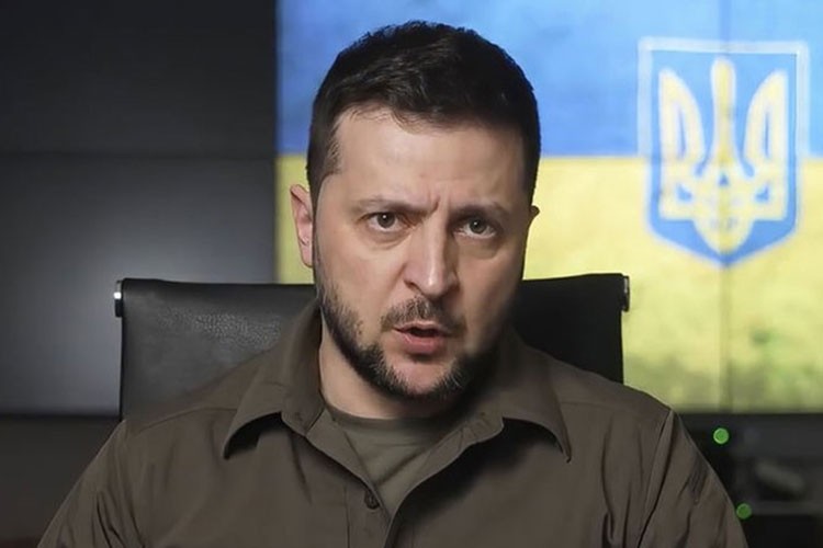 "Zamanımız yok, Rusya'ya petrol ambargosu koyun"