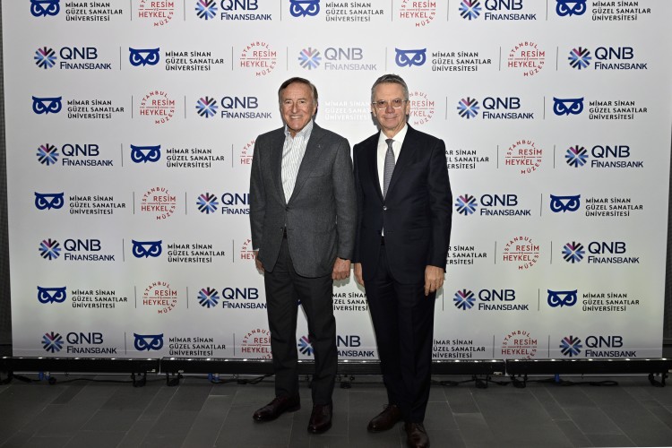 CUMHURİYETİN İLK HEYKELTIRAŞLARINDAN ZÜHTÜ MÜRİDOĞLU'NUN HEYKELİ 100. YIL ANISINA BRONZ DÖKÜM OLARAK KAMUSAL ALANDA SERGİLENİYOR