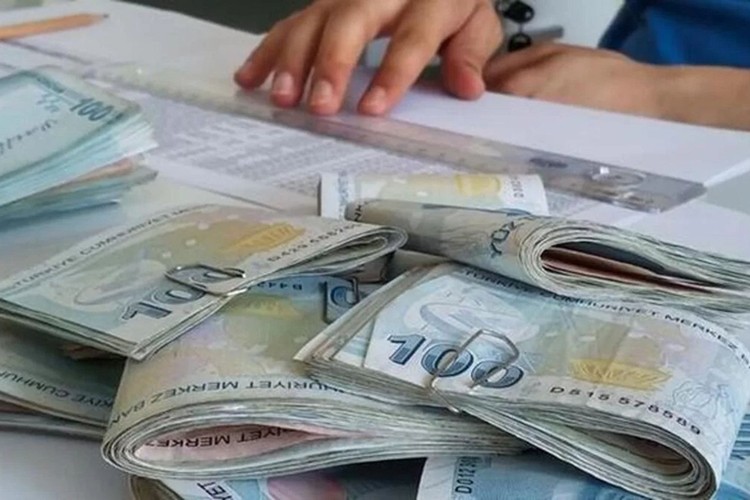 Esnafın gözü kulağı Ankara'da