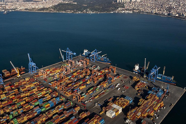 İzmir'in limanlarına yeni atama