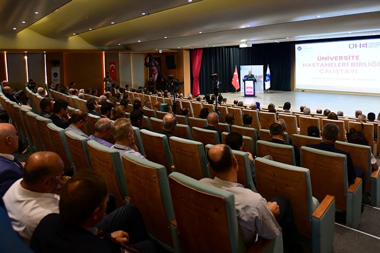 Van'da "Üniversite Hastaneler Birliği Çalıştayı" başladı