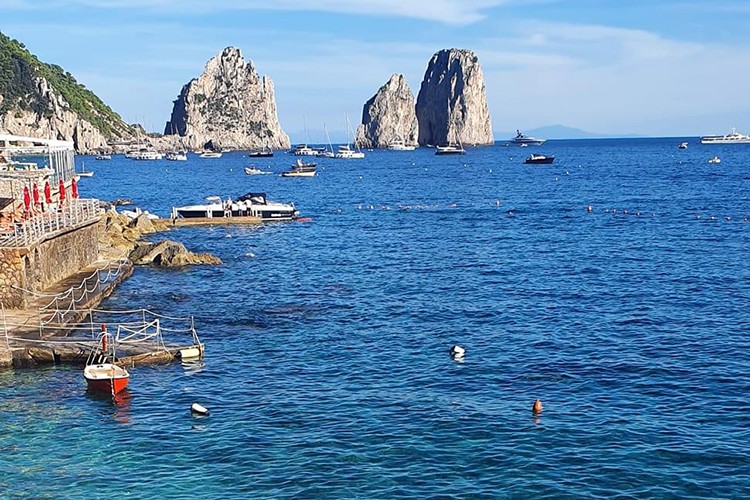 Capri Adası'nın limon bahçeleri