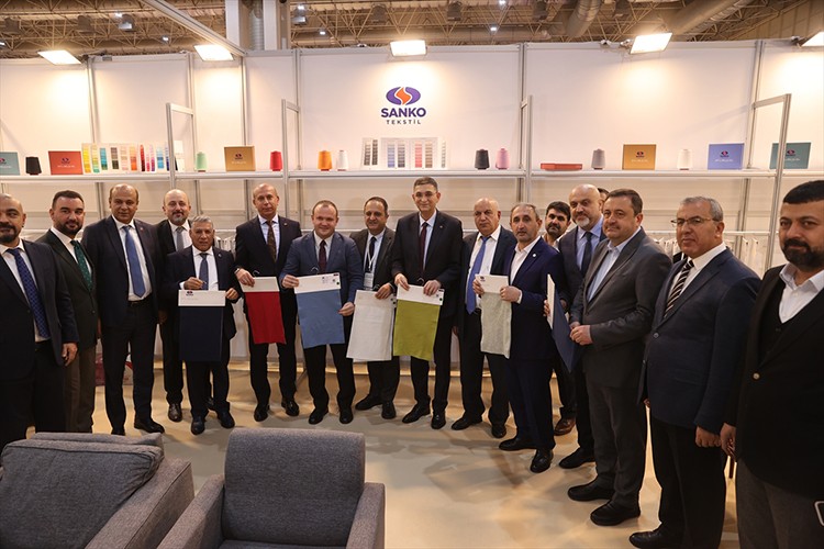 Gaziantep'te 12. PENTEX Penye, Tekstil ve Teknolojileri Fuarı açıldı