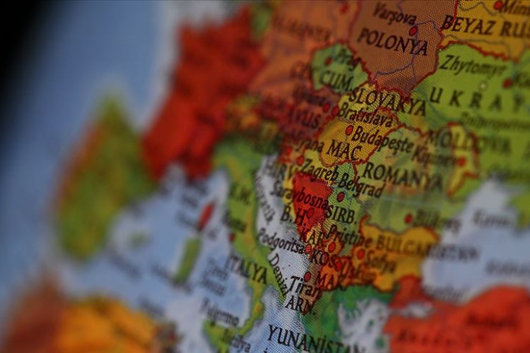 Balkan ülkeleri 2024'ü konserlerle karşıladı