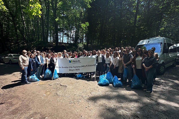 Çalışanlar, daha temiz bir çevre için el ele verdi