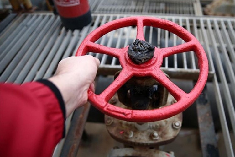 Türkiye'nin petrol ithalatı mayısta yüzde 11,12 arttı