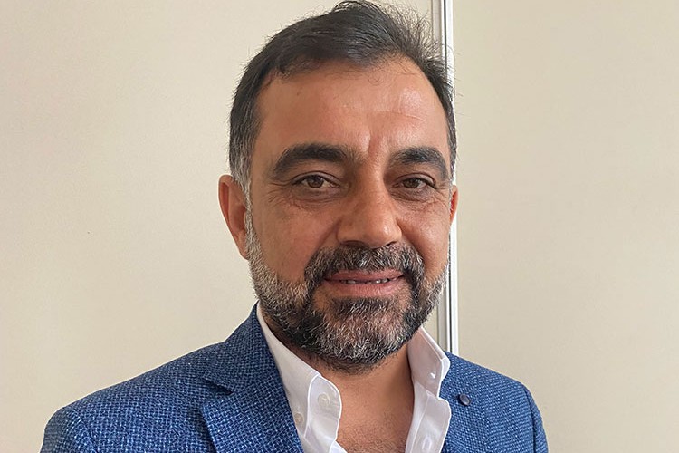 Çiftçi üretimden giderek uzaklaşıyor