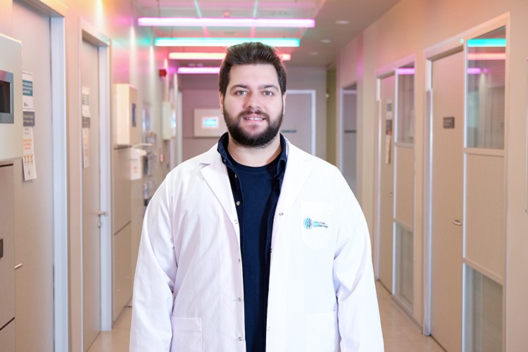 Diş hekimi korkusunu terapi ve VR gözlük ile çözmek mümkün