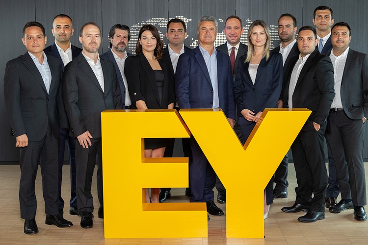 EY Türkiye yeni şirket ortaklarıyla rekor büyümeye imza atıyor
