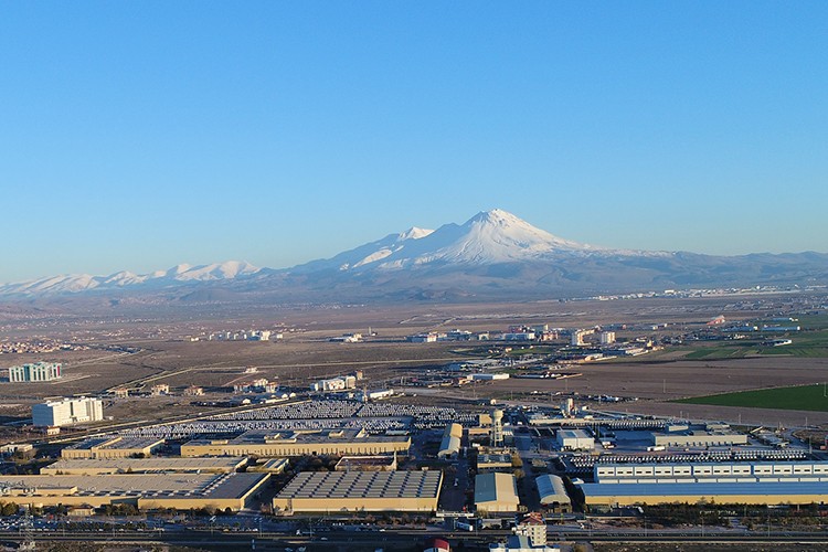 Mercedes-Benz Türk, İhracatta Türkiye'nin Yıldızı Olmaya Devam Ediyor!