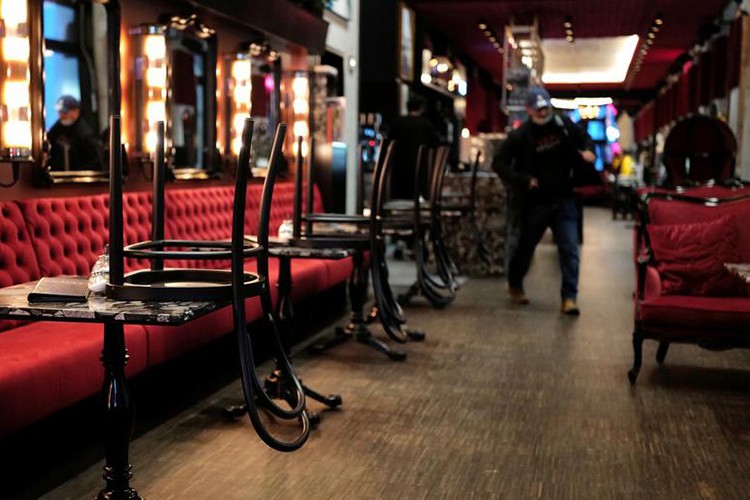 Almanya'da kapanmanın faturası yüksek