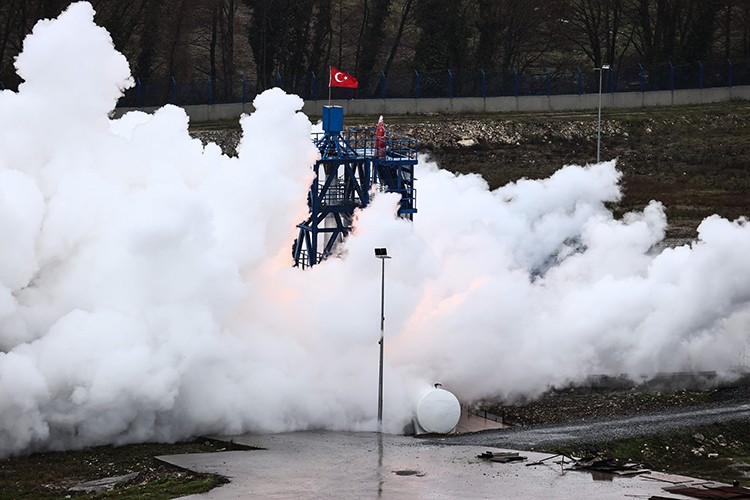 Ay motoru başarıyla test edildi