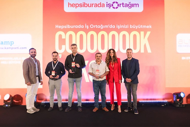 "Hepsiburada İş Ortağım Buluşmaları" İzmir'de gerçekleşti