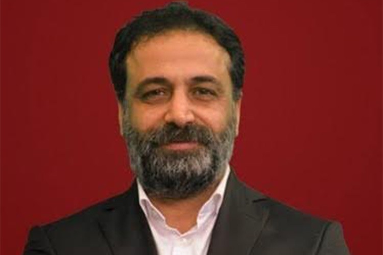 Leyla Aşk'a inanmıyor