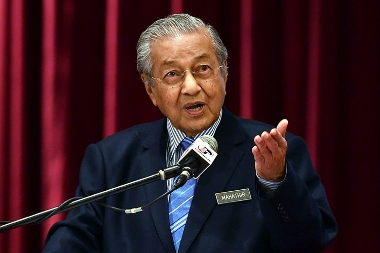 Malezya Huawei'ye devam