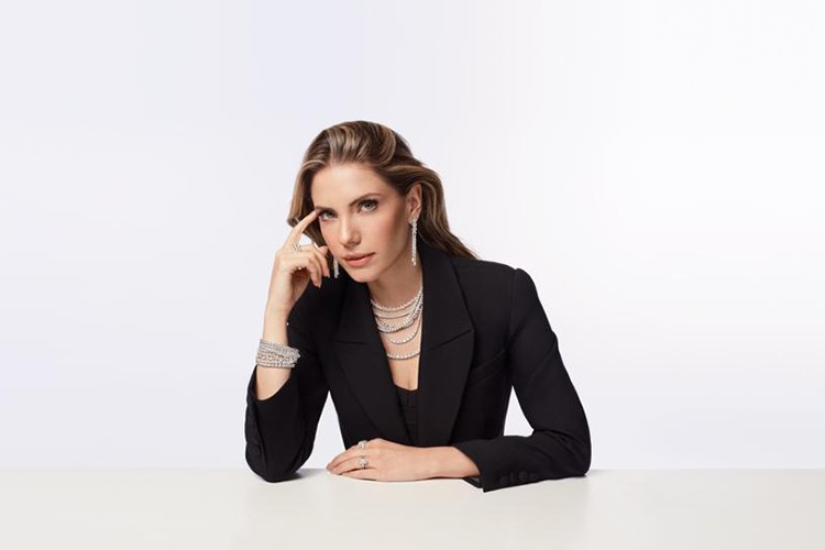 Atasay, Eda Ece ile Tak Tak konuşmaya devam ediyor