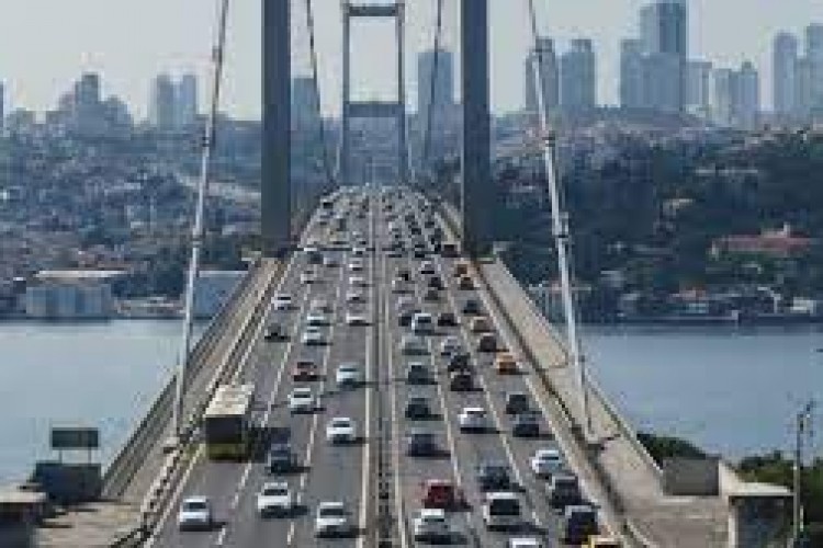 Köprü ve otoyol ücretlerine zam geldi