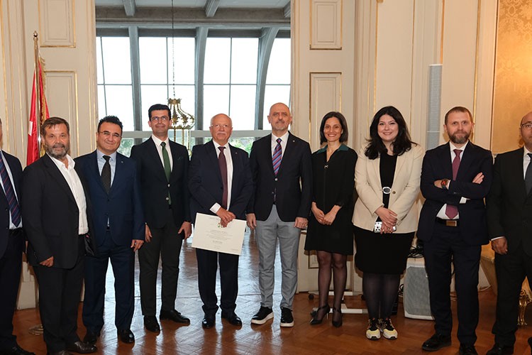 Haluk Yıldız'a İtalya Liyakat Nişanı