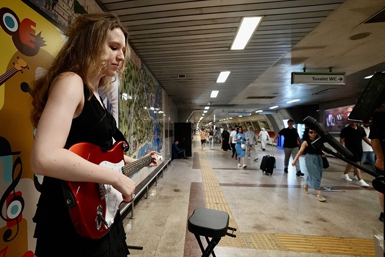Müzik yolculuğu Ukrayna'dan İstanbul sokaklarına uzanıyor