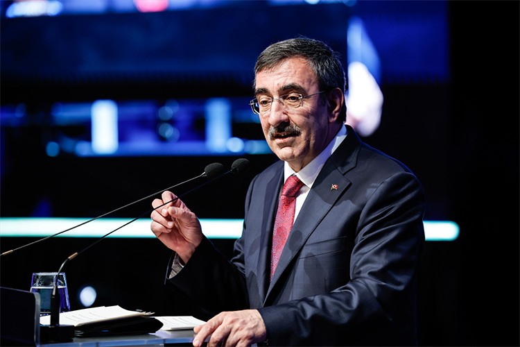 "Ülke ekonomisi 5 kat büyüme sergiledi"