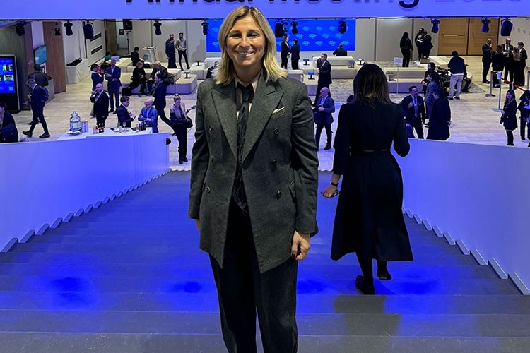 Davos'ta Ebru Özdemir'e kritik görev