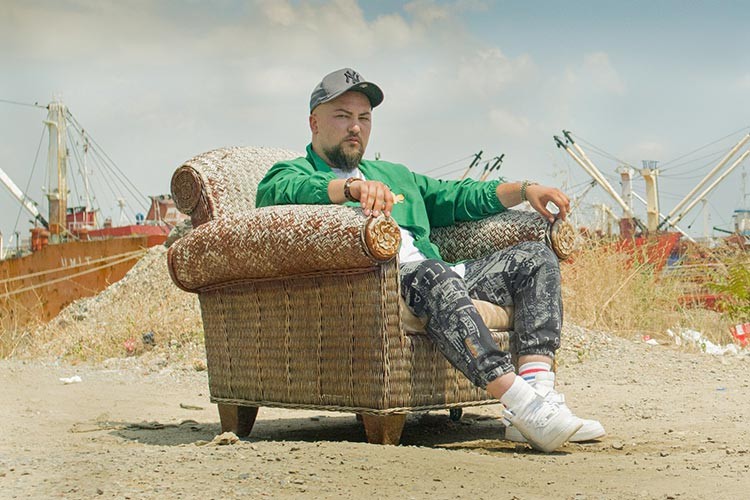 Ahmet Güven'in yeni klibi Afrika'dan