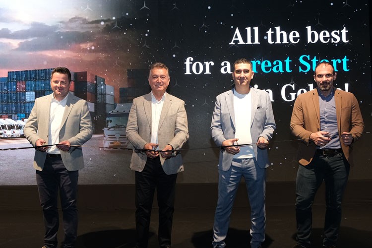 Mercedes-Benz'in 210 milyon TL'lik yatırım yaptığı yeni Parça Lojistik Merkezi açıldı