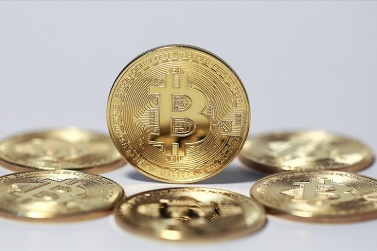 ETF emirlerinin gelmeye başlamasıyla 48 bin doları aştı