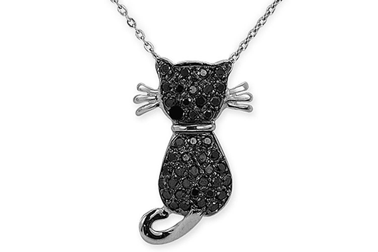 Ariş Kediseverler için ruhsal dengeyi takıya dönüştürdü