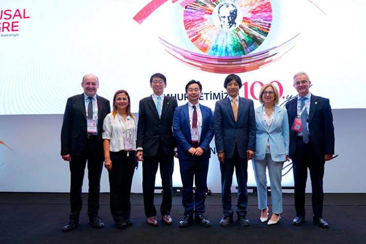 Türk ve Japon göz doktorları deprem ve doğal afetleri konuştular