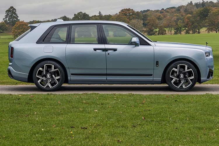 Rolls-Royce, eşsiz Cullinan Daisy'yi tanıtıyor