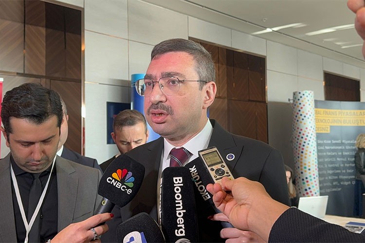 "Aralık ayında yeni halka arzlar bekliyoruz"