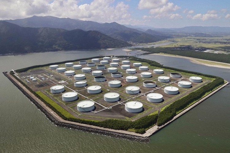 Japonya, rezervlerindeki petrol stokunu kullanıma açtı