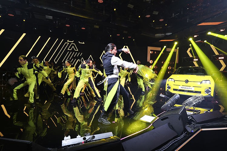 Şehrin Yeni Pop İkonu Türkiye'de!