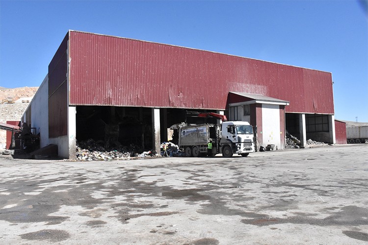 Van'da toplanan çöpler enerjiye dönüşüyor