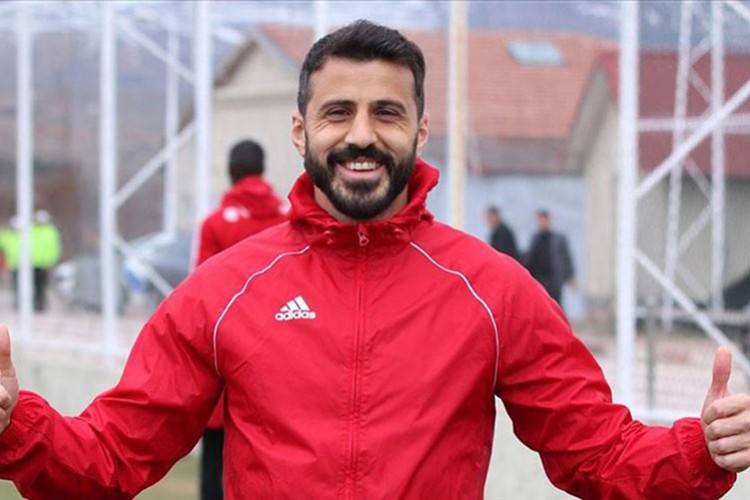 Kocaelispor, Caner Osmanpaşa'yı kadrosuna kattı