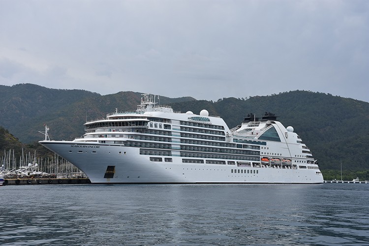 Marmaris'e Bahama bandıralı kruvaziyerle 480 turist geldi