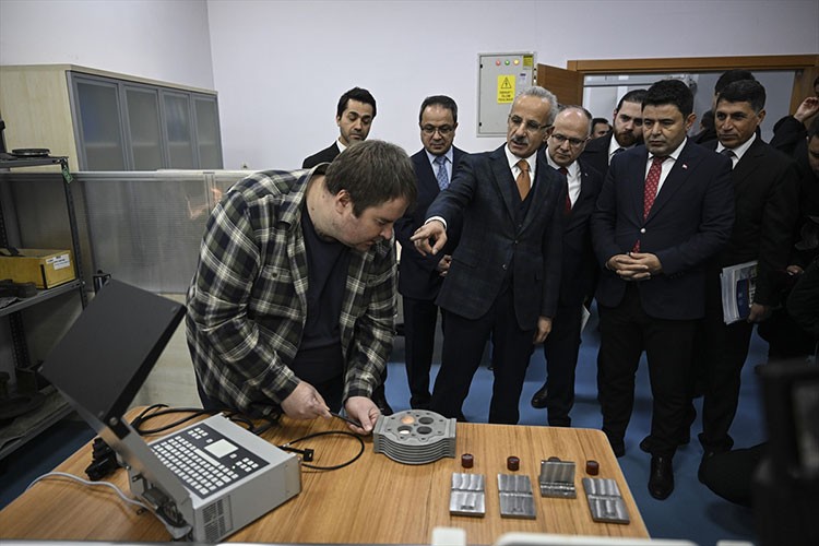 Demir yolları yapay zekalı sistemle izlenecek