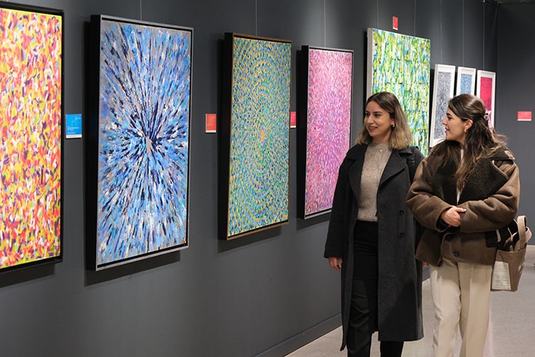 Kocaeli'de sanat zamana tanıklık ediyo