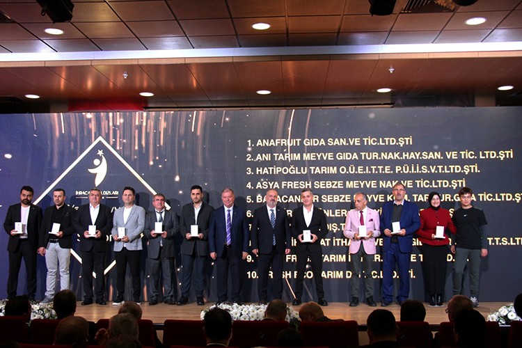 Antalya'da "BAİB İhracatın Yıldızları Ödül Töreni" düzenlendi