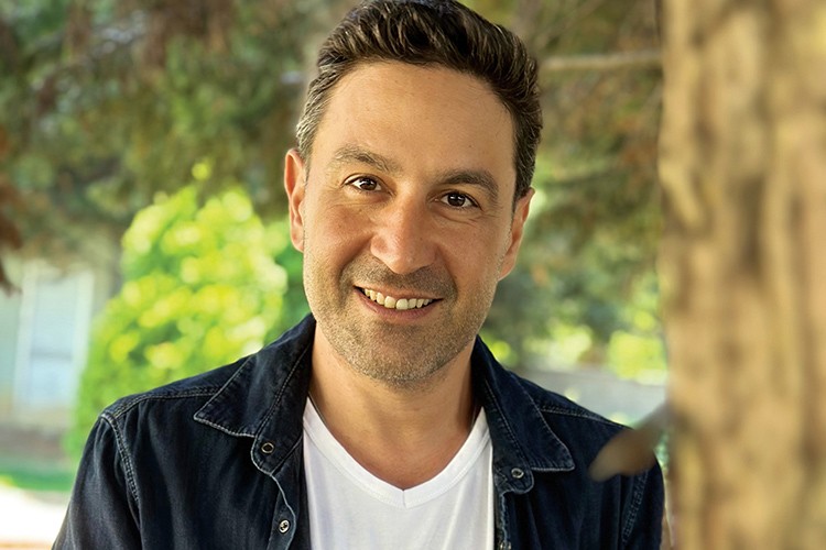 Beyaz yakalıktan oyunculuğa uzanan serüven