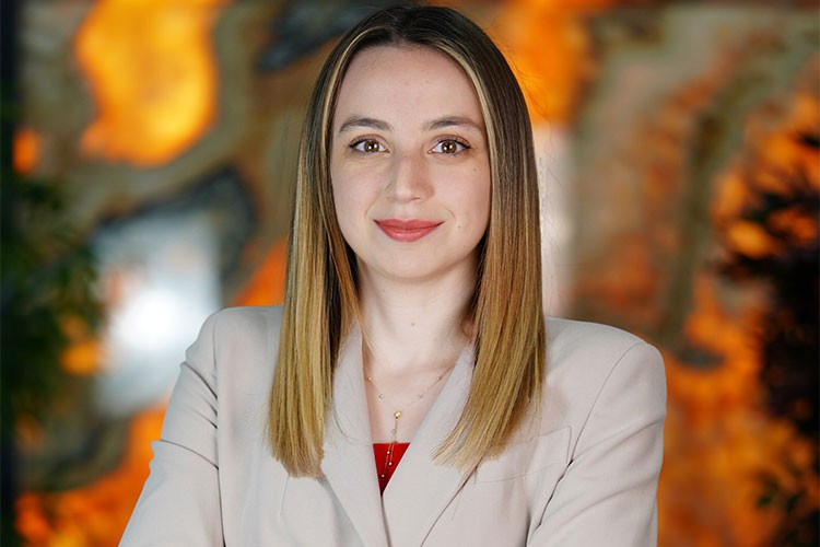 Her Üç Sağlık Çalışanından İkisi Kadın