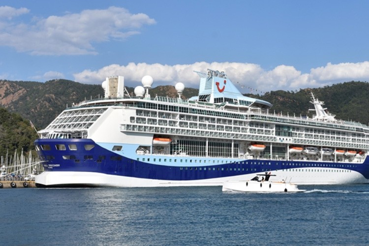 Marella Discovery kruvaziyeri Marmaris'e geldi