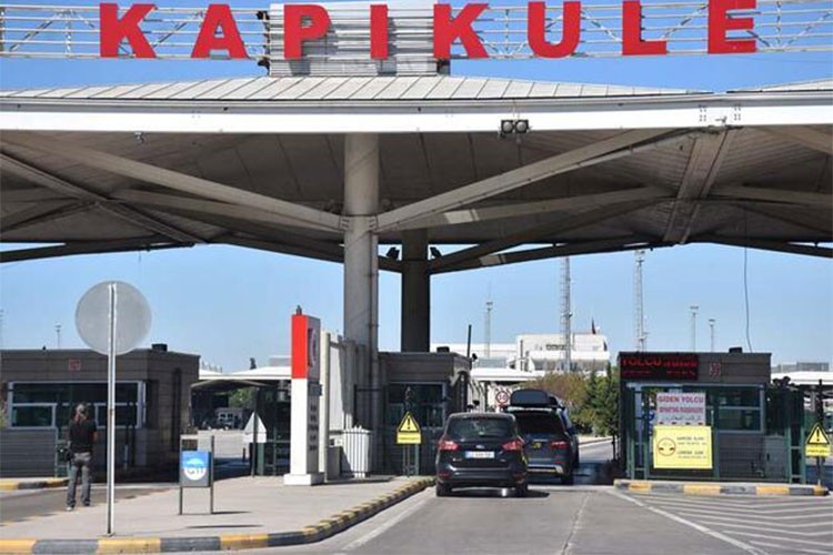 Avrupa'ya açılan sınır kapılarından geçişler 2024'te arttı