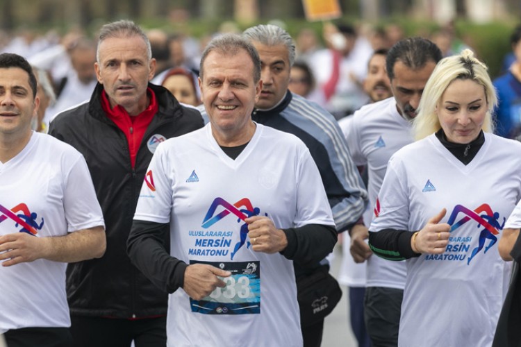 ULUSLARARASI MERSİN MARATONU'NDA RUTH JEBET OLİMPİYAT KOTASI